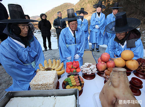 제24회 마당바위 풍년기념제. (출처: 단양군청)